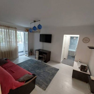 Аренда комфортной 2-комнатной квартиры 50 м² в районе Tomis Nord, Констанца, Румыния